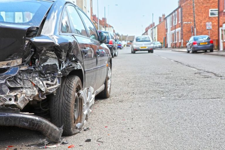 Was ist nach einem Unfall zu erledigen?